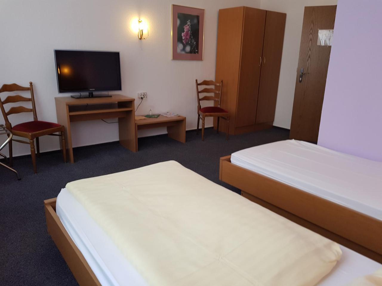 Hotel-Cafe Am Rathaus Gardelegen Buitenkant foto